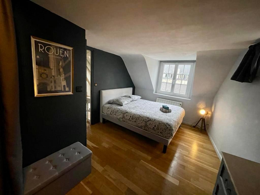 Sous Les Clochers De Rouen - Spacieux Logement Extérieur photo